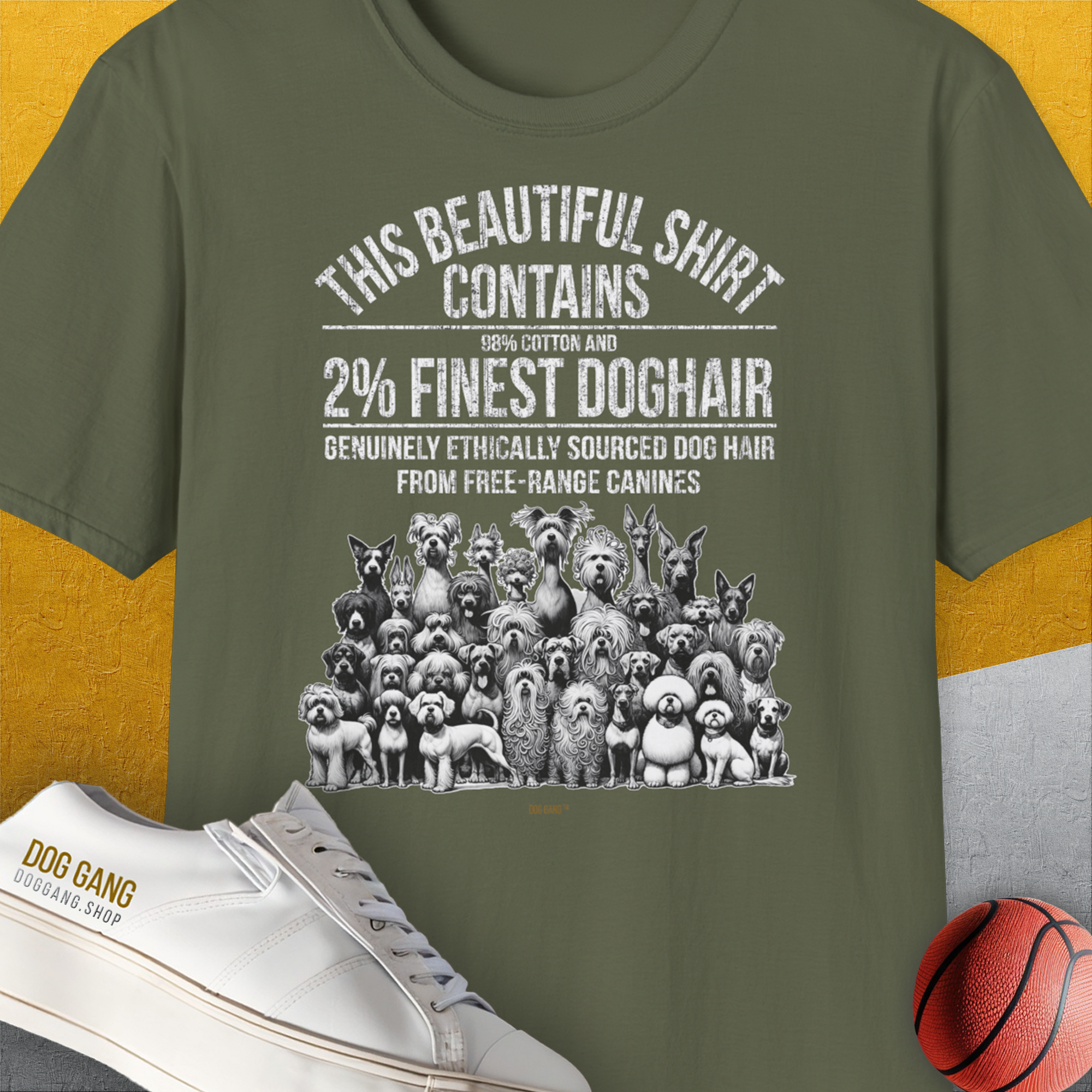 This Beautiful Shirt Contains Finest Dog Hair, Volume 5, Unisex T-Shirt-Military Green-cooles Tee mit lustigem Spruch für Hundefreunde, Design by Dog Gang