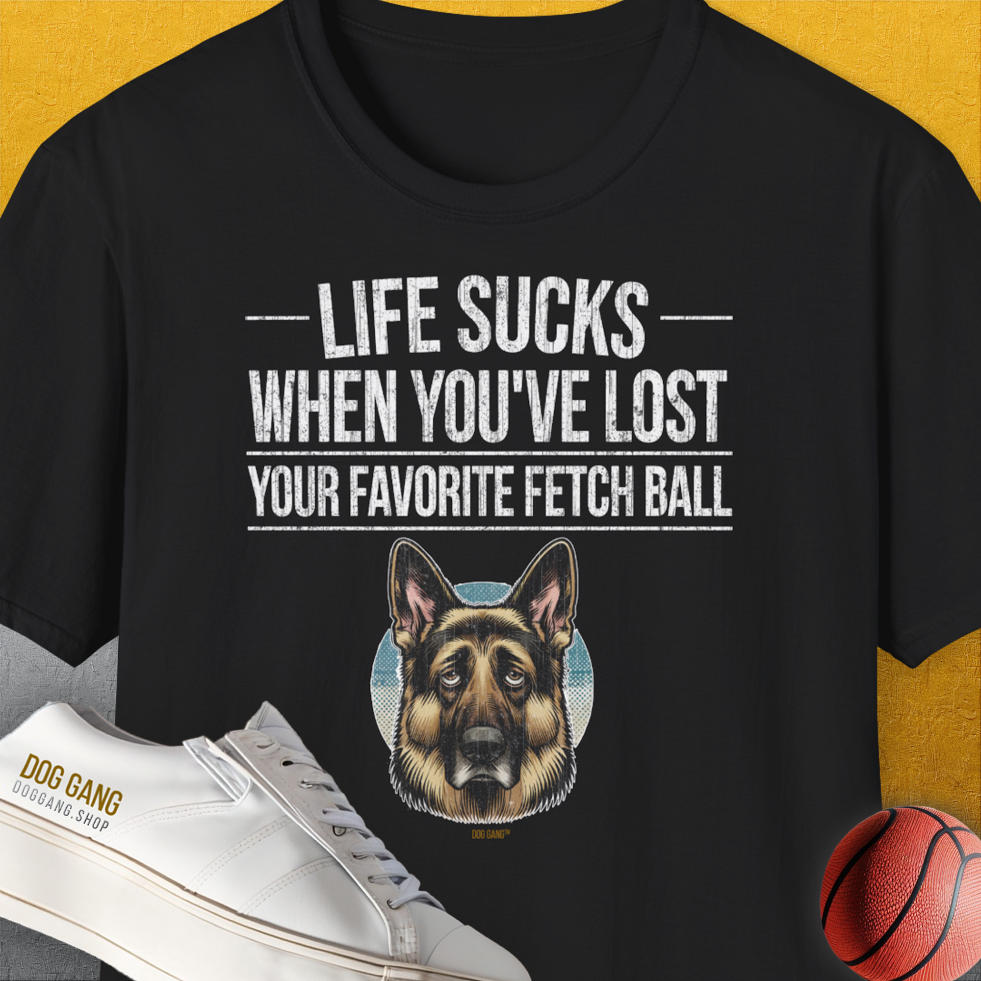 Life Sucks When You've Lost Your Favorite Fetch Ball, Volume 4, Unisex T-Shirt-Black-cooles Tee mit lustigem Spruch für Hundefreunde, Design by Dog Gang