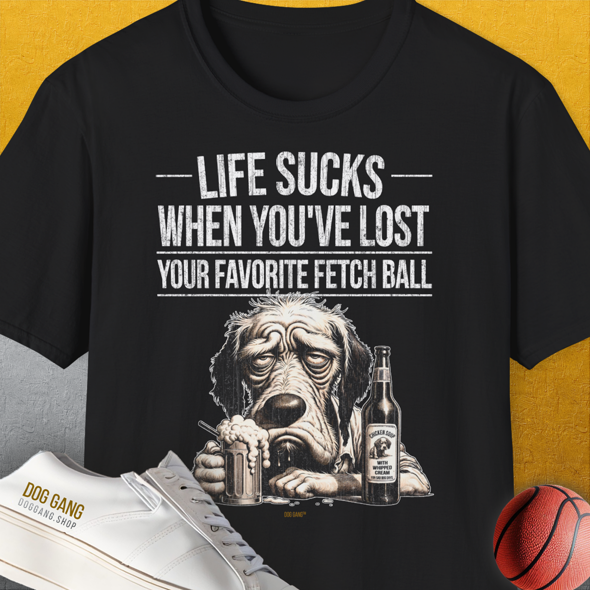 Life Sucks When You've Lost Your Favorite Fetch Ball, Volume 5, Unisex T-Shirt-Black-lustiger Spruch auf bequemen Shirt für Hundeliebhaber, Design by Dog Gang