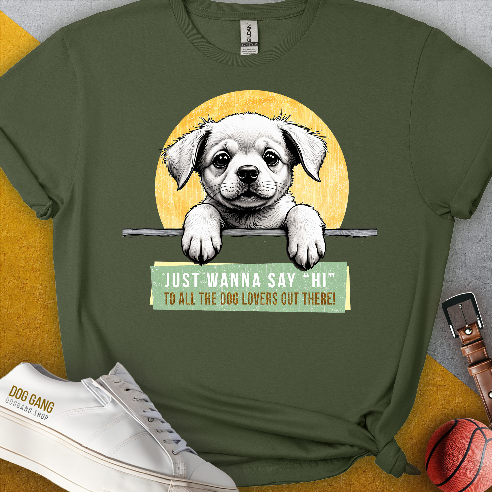 "Say Hi" Series, Volume 1, Unisex T-Shirt-Military Green-bequemes Shirt mit lustigem Spruch für Hundebesitzer, Design by Dog Gang