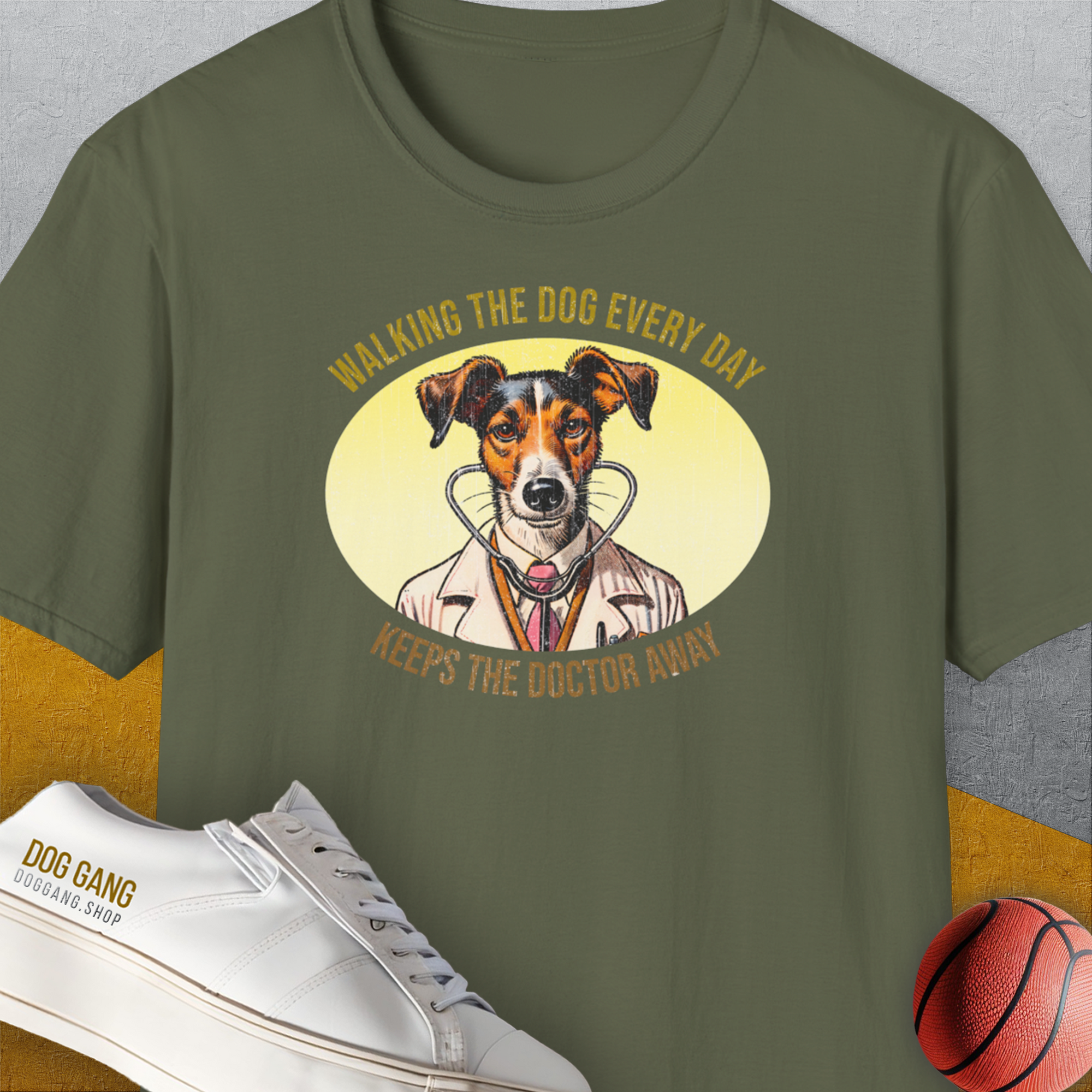 Walking The Dog Every Day Keeps The Doctor Away, Volume 2, Unisex T-Shirt-Military Green-cooles Tee mit lustigem Spruch für Hundefreunde, Design by Dog Gang