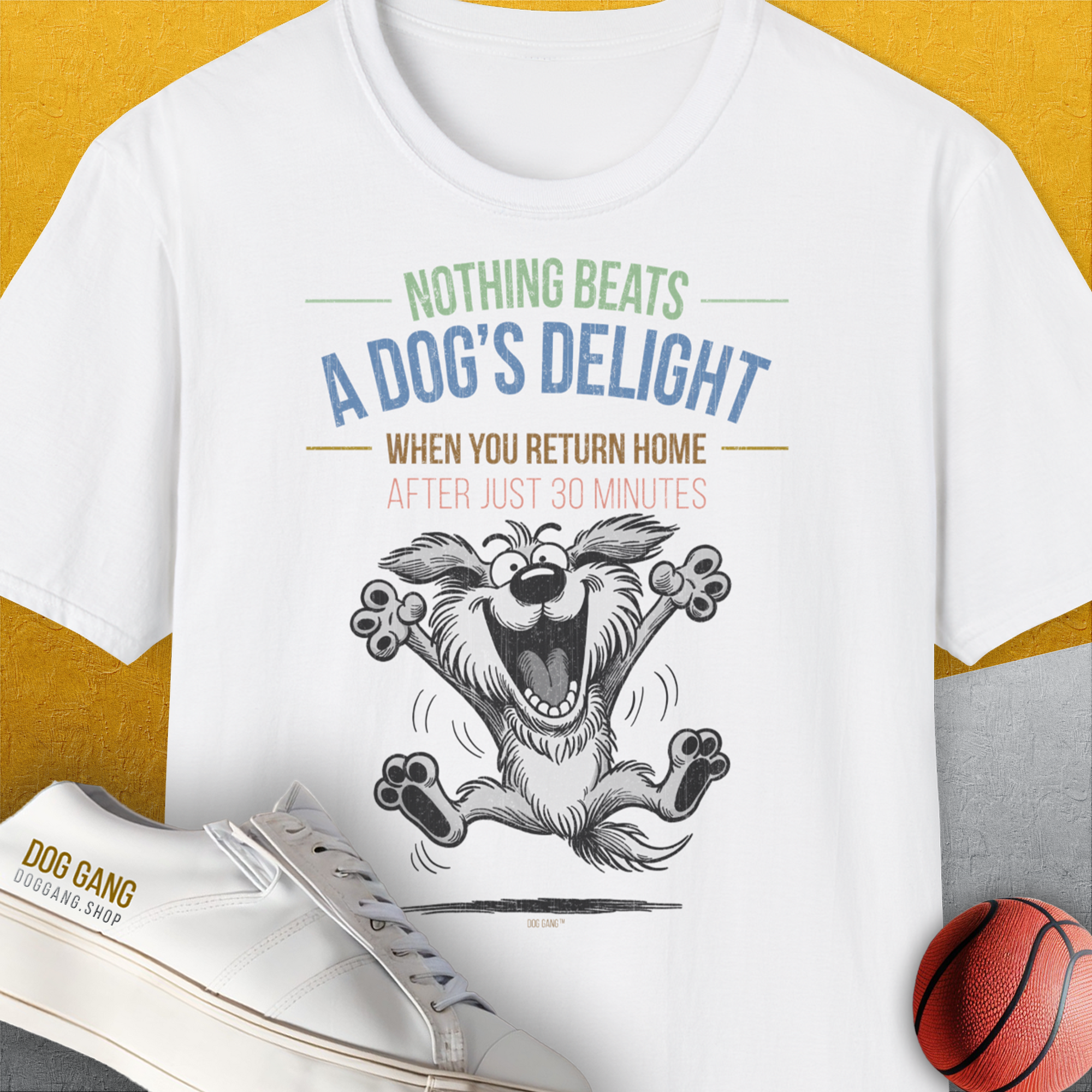 Nothing Beats A Dog's Delight When You Return Home, Volume 2, Unisex T-Shirt, lustiger Spruch mit Hund. Für humorvolle Hundefreunde. Design by Dog Gang