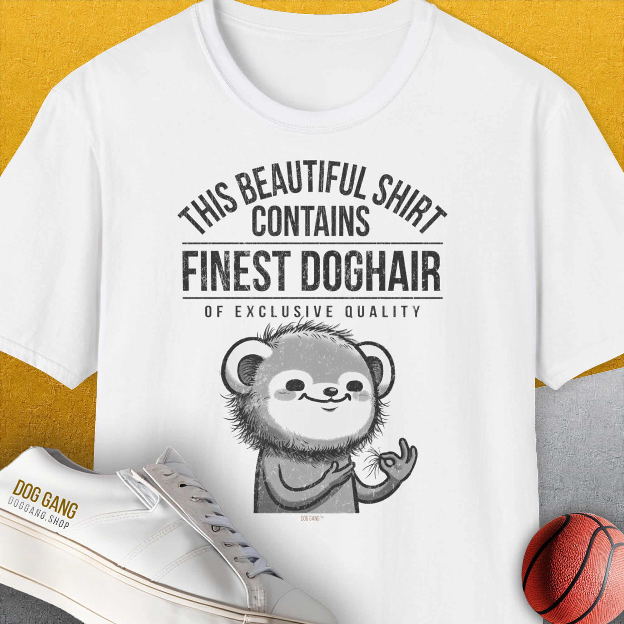 This Beautiful Shirt Contains Finest Dog Hair Of Exclusive Quality, Volume 2, Unisex T-Shirt, lustiger Spruch mit Hund. Für humorvolle Hundefreunde. Design by Dog Gang