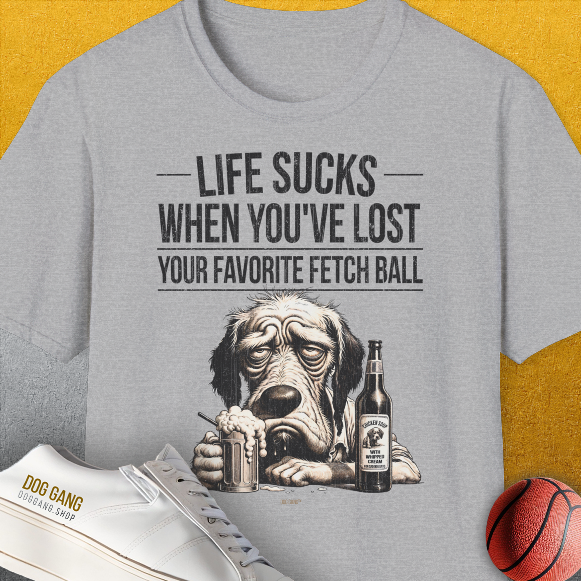 Life Sucks When You've Lost Your Favorite Fetch Ball, Volume 5, Unisex T-Shirt-Sport Grey-bequemes Shirt mit lustigem Spruch für Hundebesitzer, Design by Dog Gang