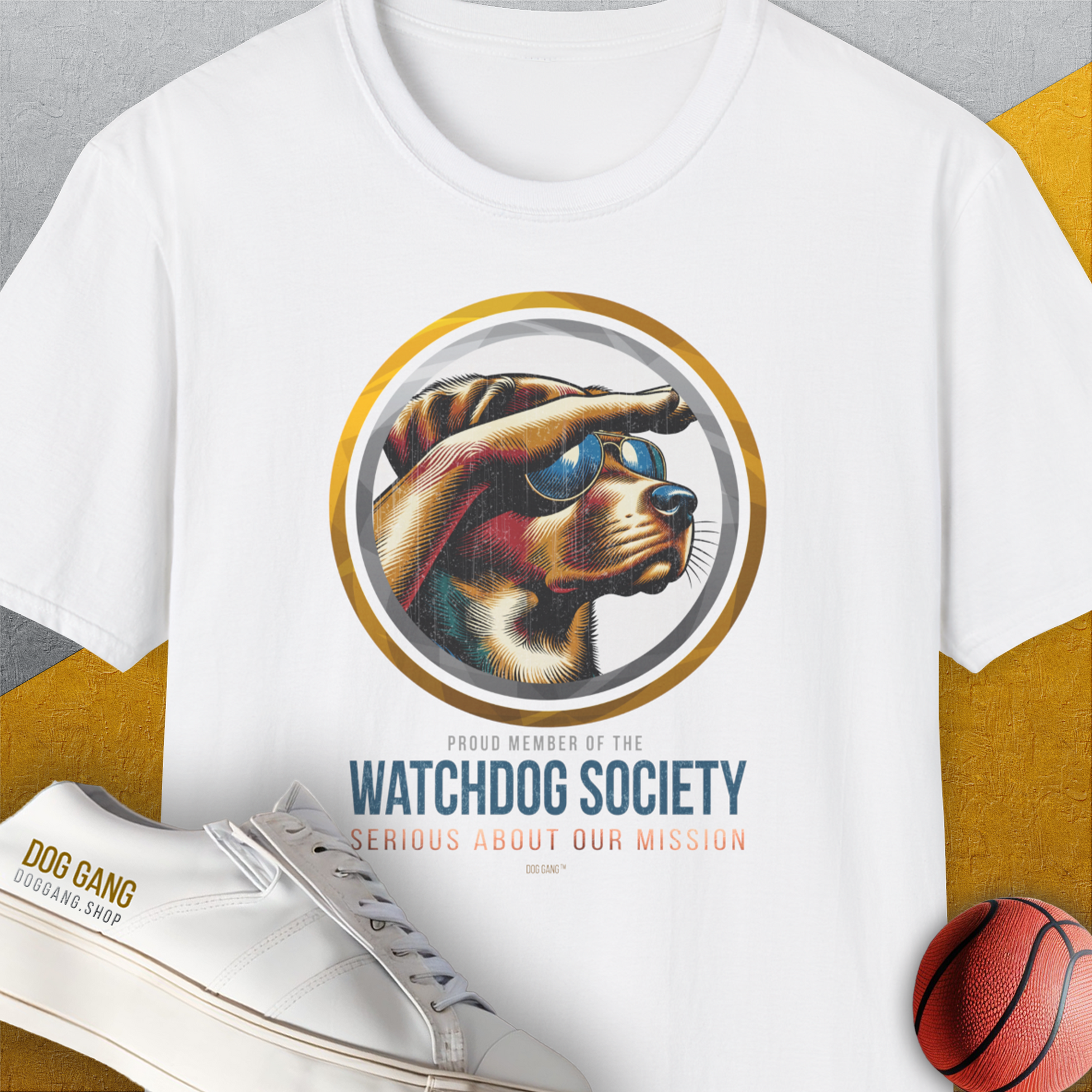 (Member Of The) Watchdog Society Series, Volume 1, Unisex T-Shirt-White-lustiges Shirt für Hundeliebhaber, Design by Dog Gang